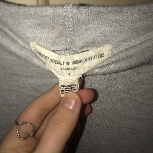 Grey fee people off the shoulder sweater - Picture 2 of 4